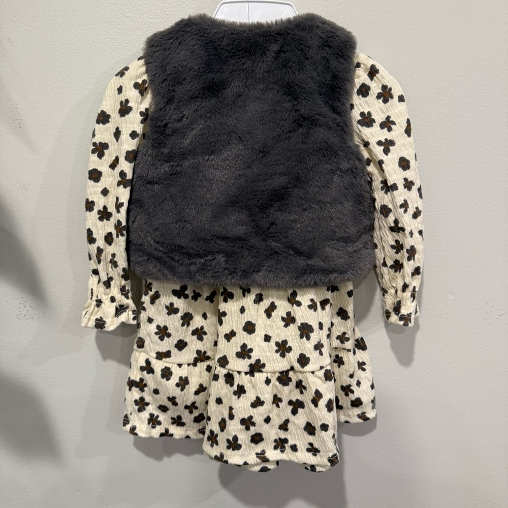 btween baby Floral Kids Dress with Faux Fur Vest 3 Piece Set Size 12 Month - Picture 4 of 5